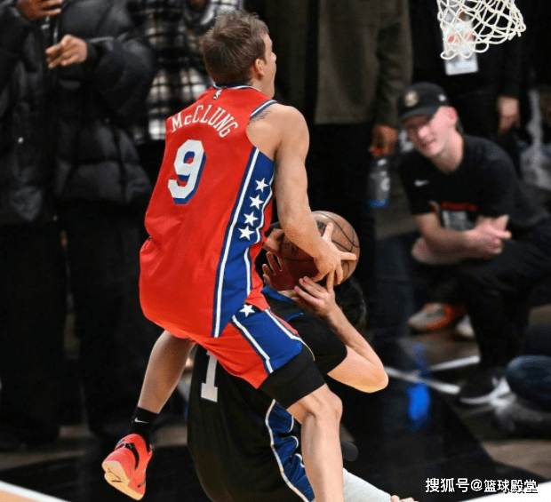 米兰体育入口-休斯敦火箭训练开放日,窗口期再遭质疑引欢呼,荷甲在即,细节决定成败